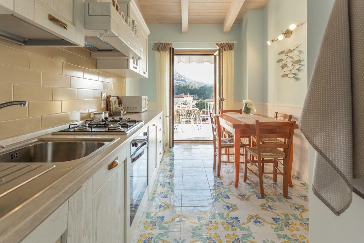 La Casetta In Villa Санта-Марія-ді-Кастеллабате Екстер'єр фото
