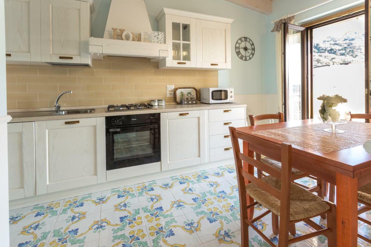 La Casetta In Villa Санта-Марія-ді-Кастеллабате Екстер'єр фото