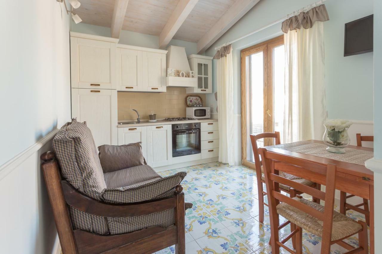 La Casetta In Villa Санта-Марія-ді-Кастеллабате Екстер'єр фото